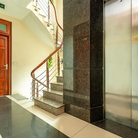 Oyo 887 Star Hotel Hanoï Extérieur photo