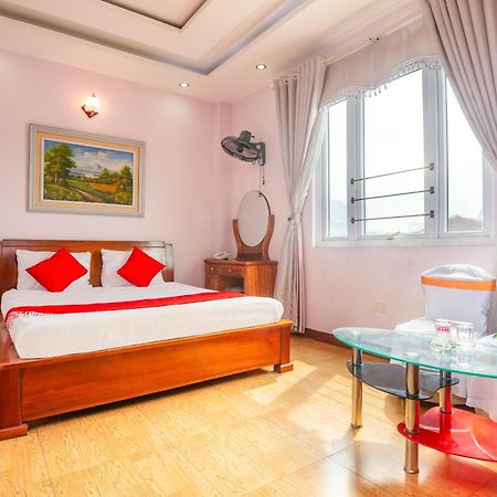 Oyo 887 Star Hotel Hanoï Extérieur photo