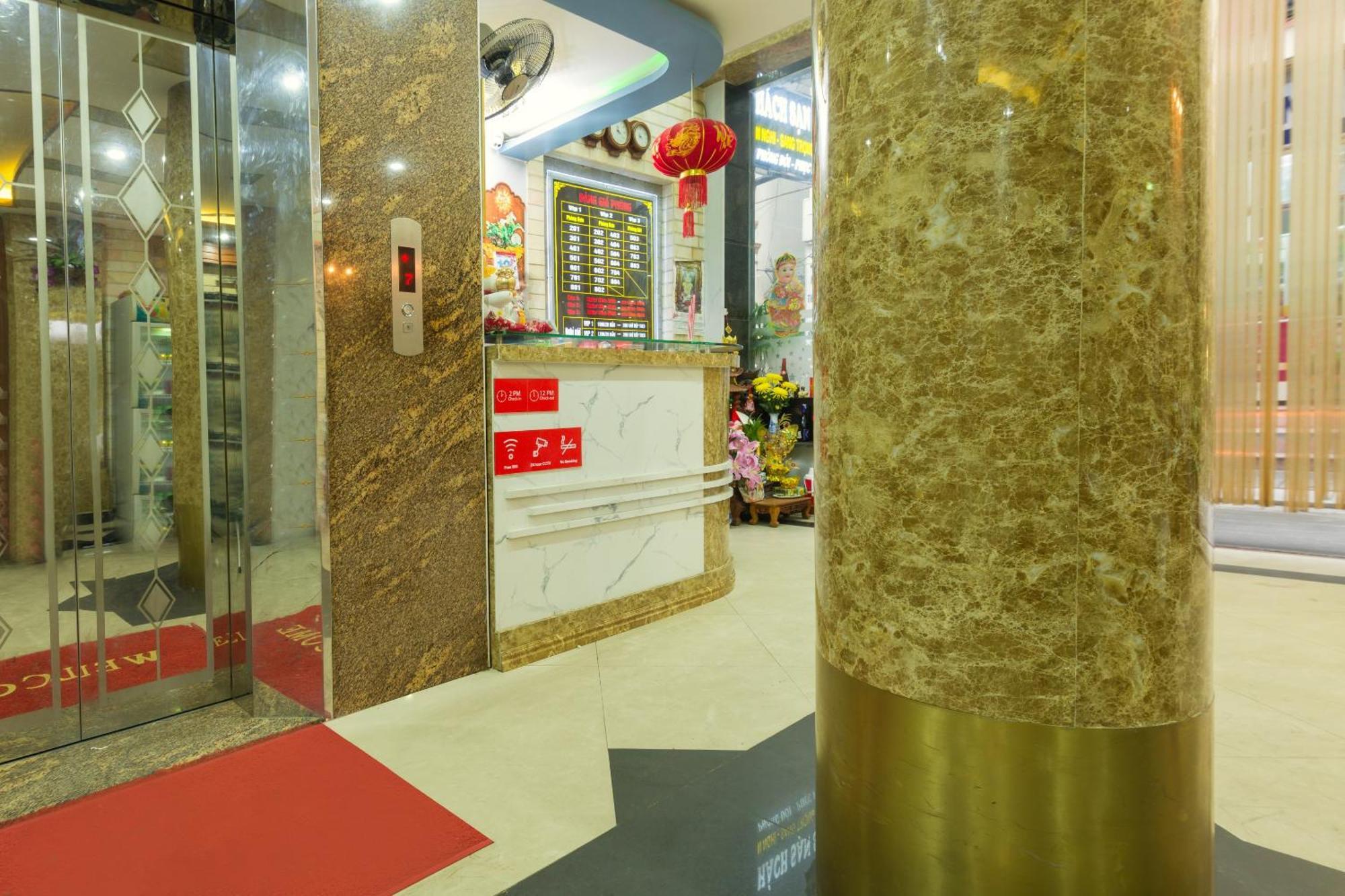 Oyo 887 Star Hotel Hanoï Extérieur photo