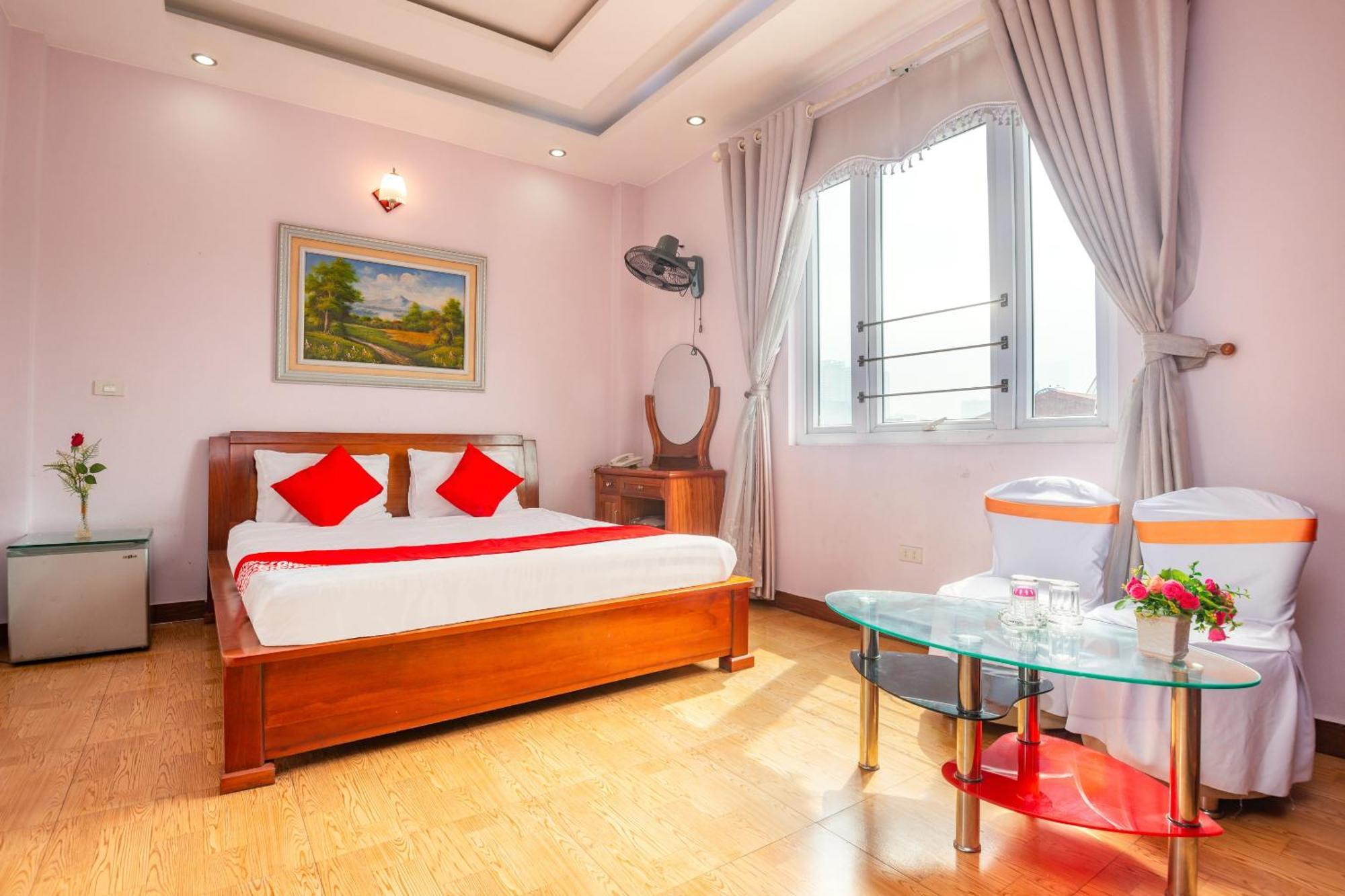 Oyo 887 Star Hotel Hanoï Extérieur photo